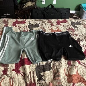 Adidas Techfit leggings in Green and Black